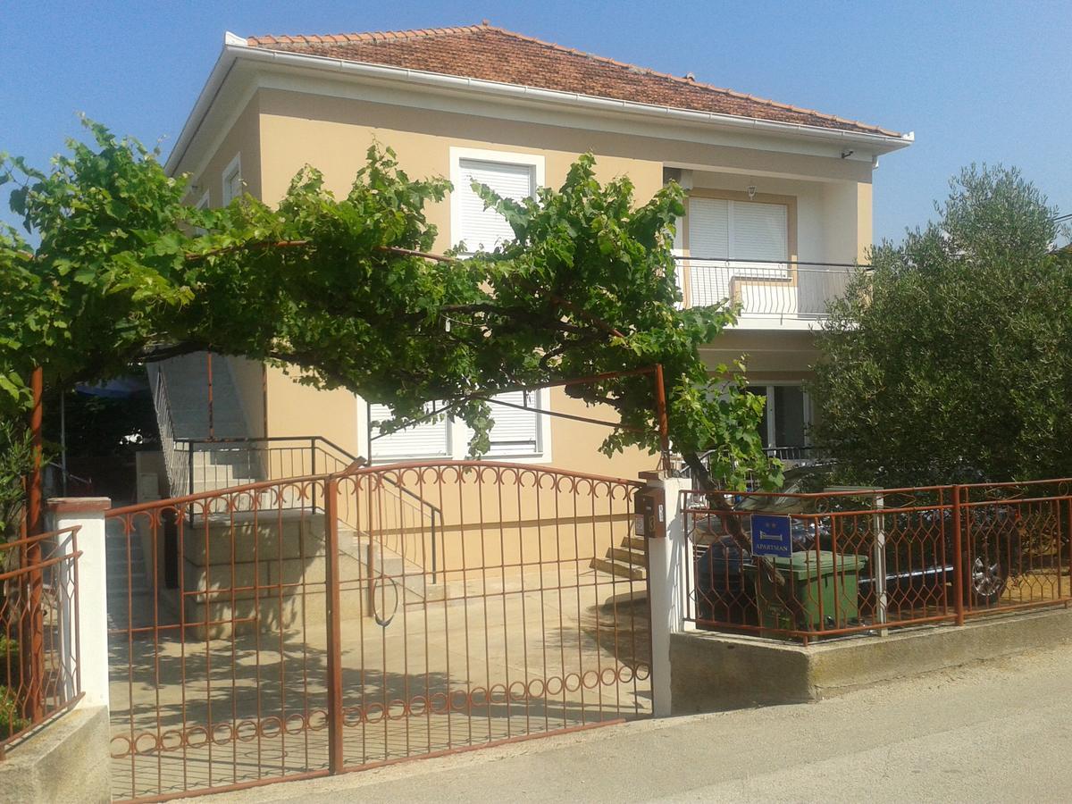 Apartments Lorena Zadar Exteriör bild