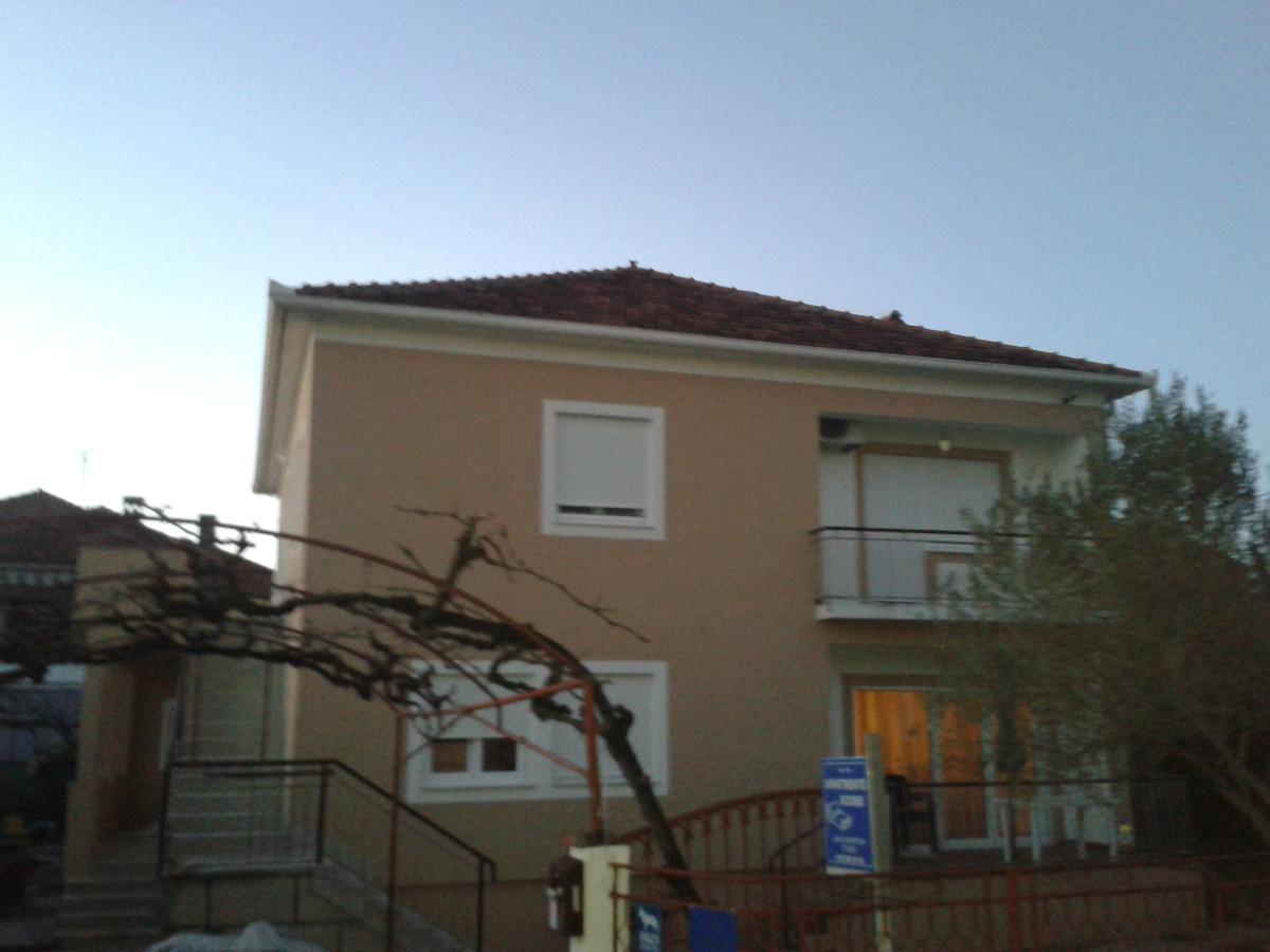 Apartments Lorena Zadar Exteriör bild